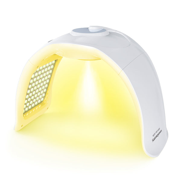 SQ97 – LED-ljusenhet med 170 dioder, sju färger och ultraljudsspray