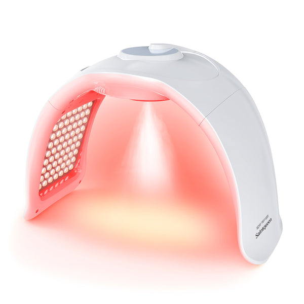 SQ97 – LED-ljusenhet med 170 dioder, sju färger och ultraljudsspray